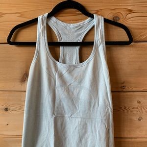 Lululemon tank